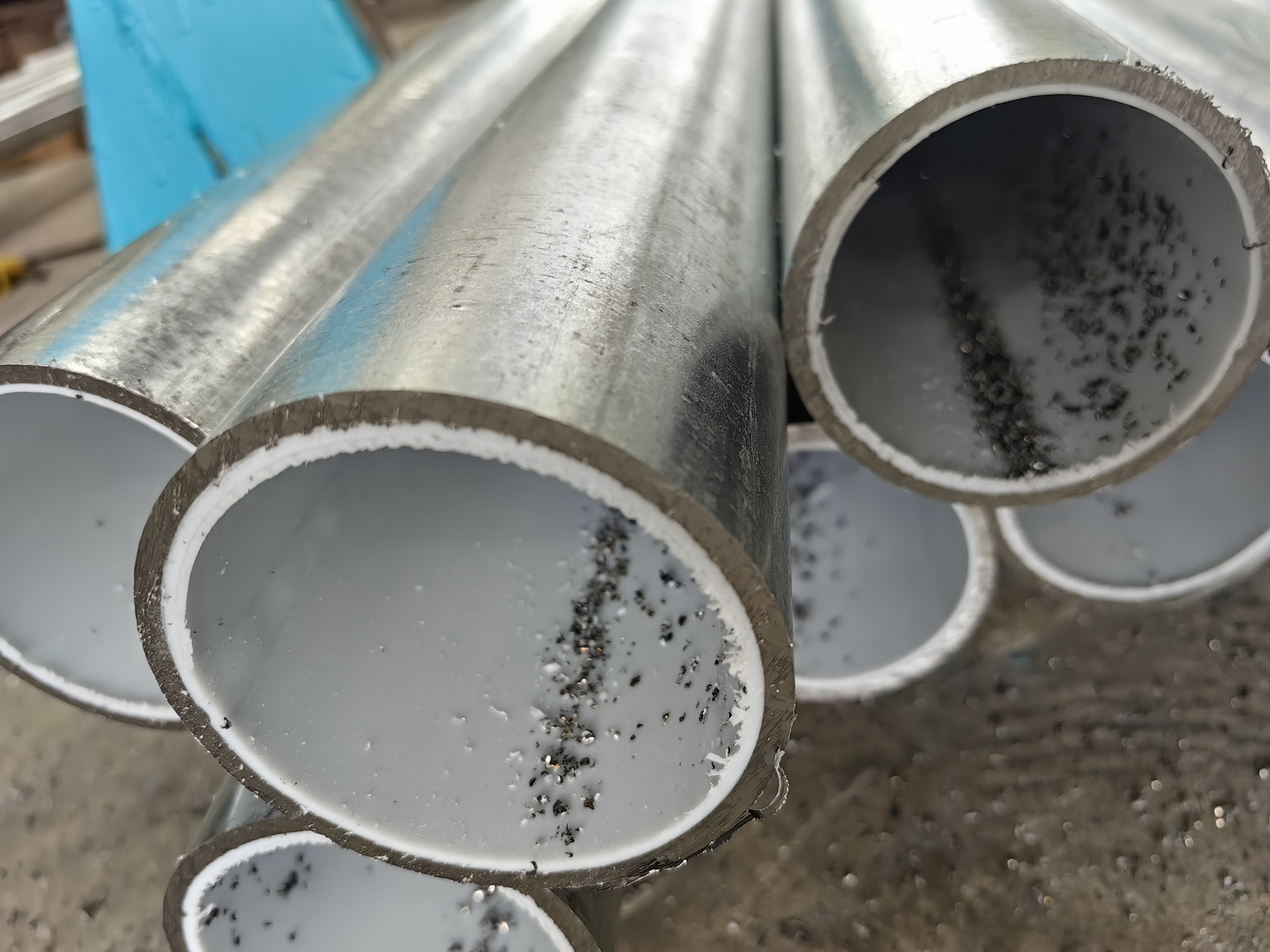 襯塑鋼管切斷再壓槽會導致襯塑層損壞嗎？